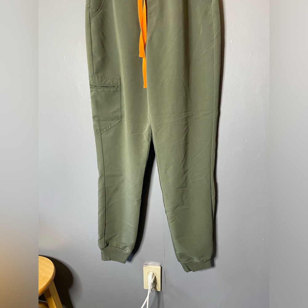 Figs Zamora jogger scrub pants size Small Tall - Picture 3 of 7